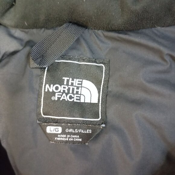 The North Face Black Quilted Girls Jacket L/G Full Zip Puffer Style With Pockets - Picture 2 of 14